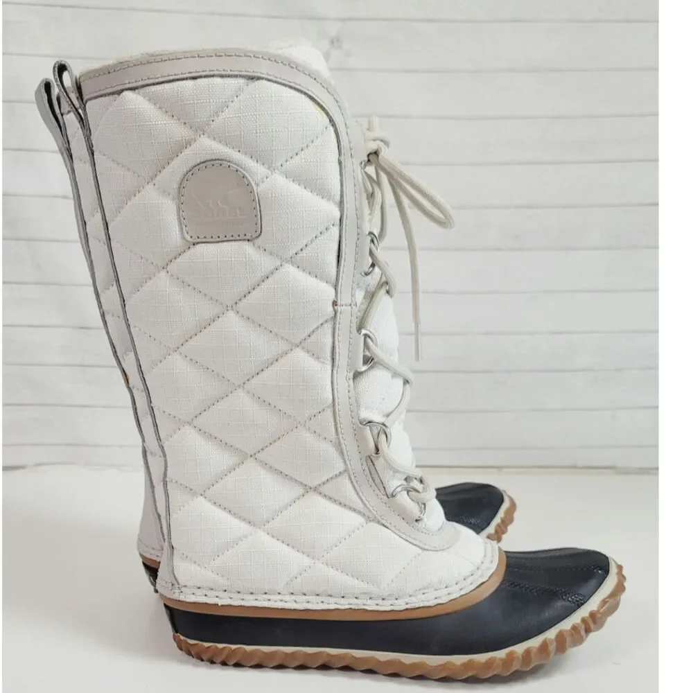 SOREL OUT & ABOUT TALL WATERPROOF LACE UP BOOTS IN WHITE, SZ 6.5